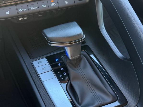 Hyundai Elantra VII (CN7) с пробегом 2023 года, цена 2 150 000 рублей, 47493 км, седан, Автокод Объявления