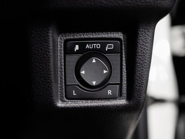 Toyota Crown XV (S220) с пробегом 2019 года, цена 3 500 000 рублей, 37171 км, седан, Автокод Объявления