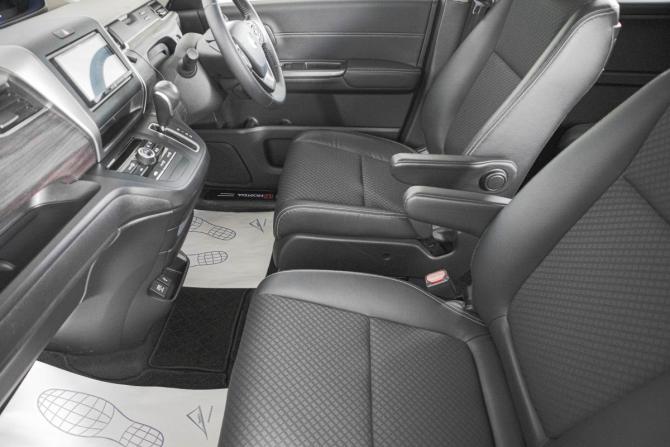 Honda Freed II Рестайлинг с пробегом 2021 года, цена 2 099 000 рублей, 47544 км, компактвэн, Автокод Объявления