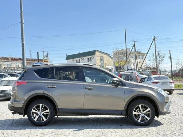 Toyota RAV4 IV (XA40) Рестайлинг с пробегом 2017 года, цена 1 849 000 рублей, 215281 км, внедорожник, Автокод Объявления