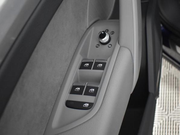 Audi Q5 II (FY) с пробегом 2017 года, цена 3 480 000 рублей, 128000 км, внедорожник, Автокод Объявления