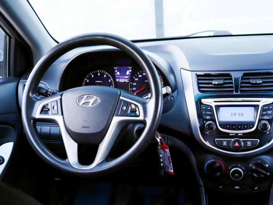Hyundai Solaris I Екатеринбург  - изображение 19