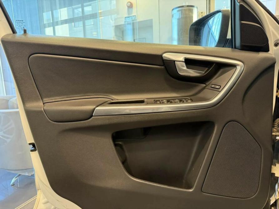 Volvo XC60 I Рестайлинг Подольск  - изображение 11