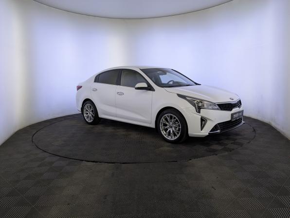 Kia Rio IV Рестайлинг с пробегом 2021 года, цена 1 781 000 рублей, 96650 км, седан, Автокод Объявления