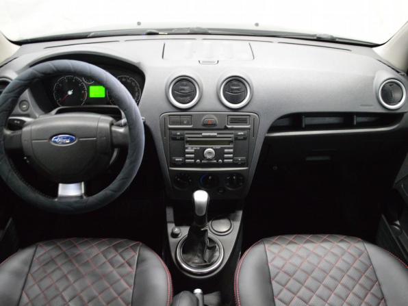 Ford Fusion I Рестайлинг с пробегом 2006 года, цена 350 000 рублей, 156500 км, хэтчбек, Автокод Объявления