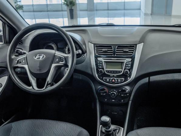 Hyundai Solaris I с пробегом 2013 года, цена 835 000 рублей, 67493 км, седан, Автокод Объявления