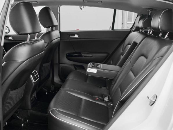 Kia Sportage IV Рестайлинг с пробегом 2018 года, цена 2 580 000 рублей, 89650 км, внедорожник, Автокод Объявления