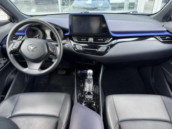 Toyota C-HR I Рестайлинг с пробегом 2021 года, цена 2 750 000 рублей, 31427 км, внедорожник, Автокод Объявления