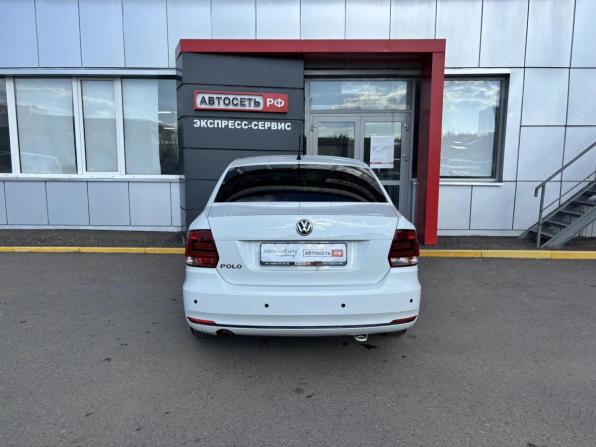 Volkswagen Polo V Рестайлинг с пробегом 2016 года, цена 890 000 рублей, 87933 км, седан, Автокод Объявления