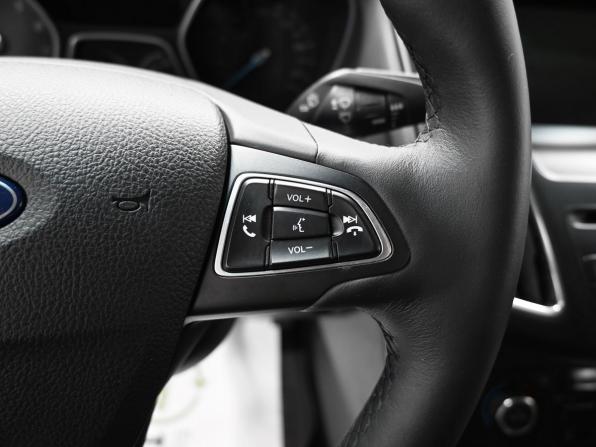 Ford Focus III Рестайлинг с пробегом 2017 года, цена 1 295 000 рублей, 127669 км, седан, Автокод Объявления