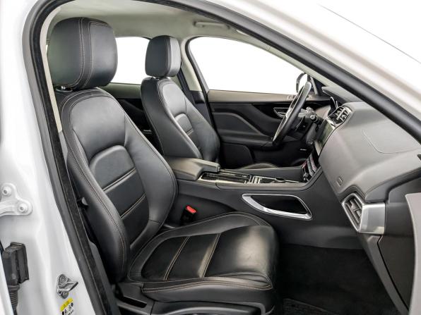 Jaguar F-Pace I с пробегом 2019 года, цена 3 759 000 рублей, 50880 км, внедорожник, Автокод Объявления