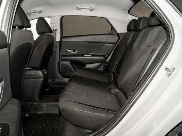 Hyundai Elantra VII (CN7) с пробегом 2021 года, цена 2 050 000 рублей, 46481 км, седан, Автокод Объявления