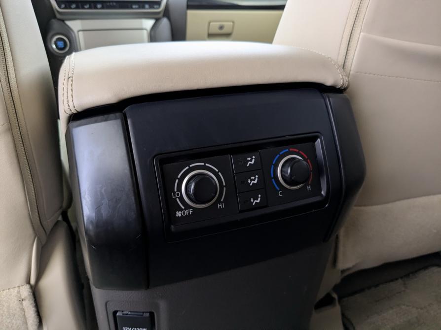 Toyota Land Cruiser Prado 150 Series Рестайлинг 3 Москва  - изображение 29