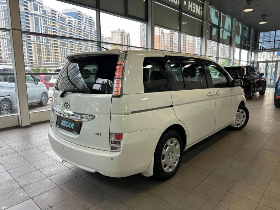 Toyota ISis I Рестайлинг Санкт-Петербург  - изображение 32