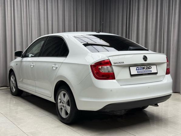 Skoda Rapid I с пробегом 2015 года, цена 1 199 000 рублей, 174696 км, лифтбек, Автокод Объявления