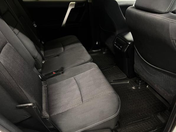Toyota Land Cruiser Prado 150 Series Рестайлинг 2 с пробегом 2018 года, цена 4 625 000 рублей, 104270 км, внедорожник, Автокод Объявления