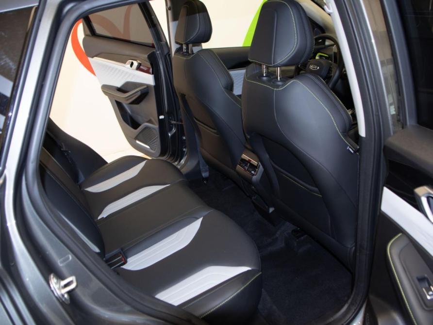 Geely Coolray I Рестайлинг Москва  - изображение 32