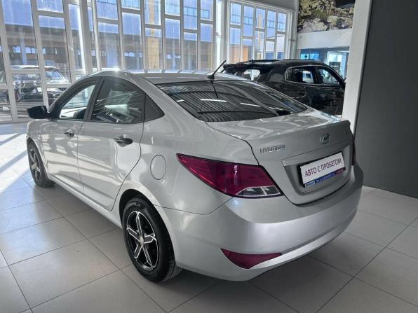 Hyundai Solaris I Рестайлинг с пробегом 2015 года, цена 794 000 рублей, 226000 км, седан, Автокод Объявления