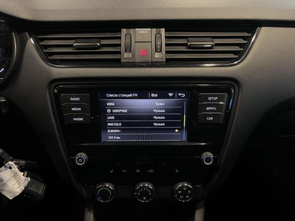 Skoda Octavia III (A7) Рестайлинг с пробегом 2019 года, цена 1 671 000 рублей, 142935 км, лифтбек, Автокод Объявления