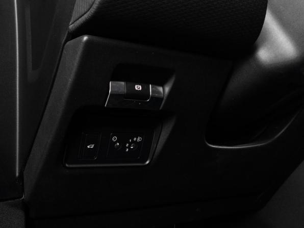 Land Rover Range Rover Evoque II с пробегом 2021 года, цена 3 899 000 рублей, 46633 км, внедорожник, Автокод Объявления