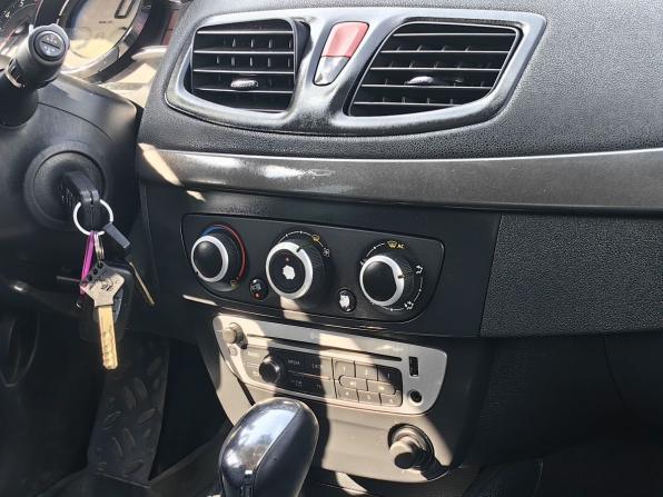Renault Fluence I Рестайлинг с пробегом 2014 года, цена 579 000 рублей, 153909 км, седан, Автокод Объявления