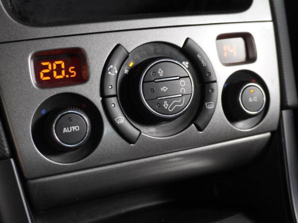 Peugeot 408 I с пробегом 2013 года, цена 729 000 рублей, 74140 км, седан, Автокод Объявления