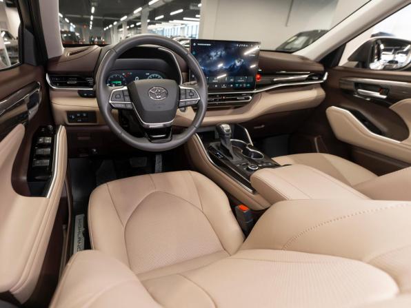 Toyota Highlander IV (XU70) с пробегом 2026 года, цена 5 700 000 рублей, 50 км, внедорожник, Автокод Объявления