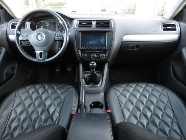 Volkswagen Jetta VI с пробегом 2013 года, цена 615 000 рублей, 270000 км, седан, Автокод Объявления