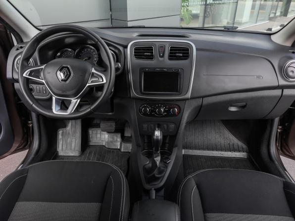 Renault Sandero II Рестайлинг с пробегом 2022 года, цена 1 249 000 рублей, 61976 км, хэтчбек, Автокод Объявления