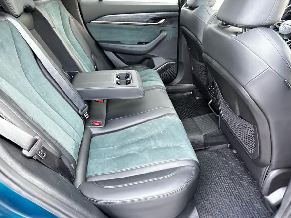 Geely Monjaro I с пробегом 2023 года, цена 3 400 000 рублей, 50200 км, внедорожник, Автокод Объявления