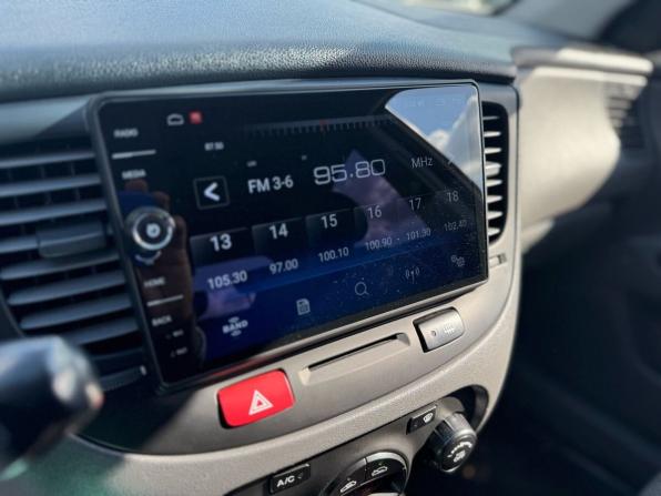 Kia Rio II Рестайлинг с пробегом 2011 года, цена 649 000 рублей, 122195 км, хэтчбек, Автокод Объявления