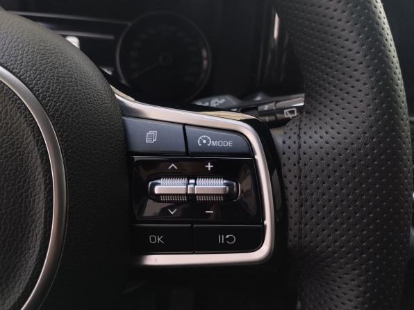Kia Sorento IV с пробегом 2021 года, цена 3 350 000 рублей, 136445 км, внедорожник, Автокод Объявления