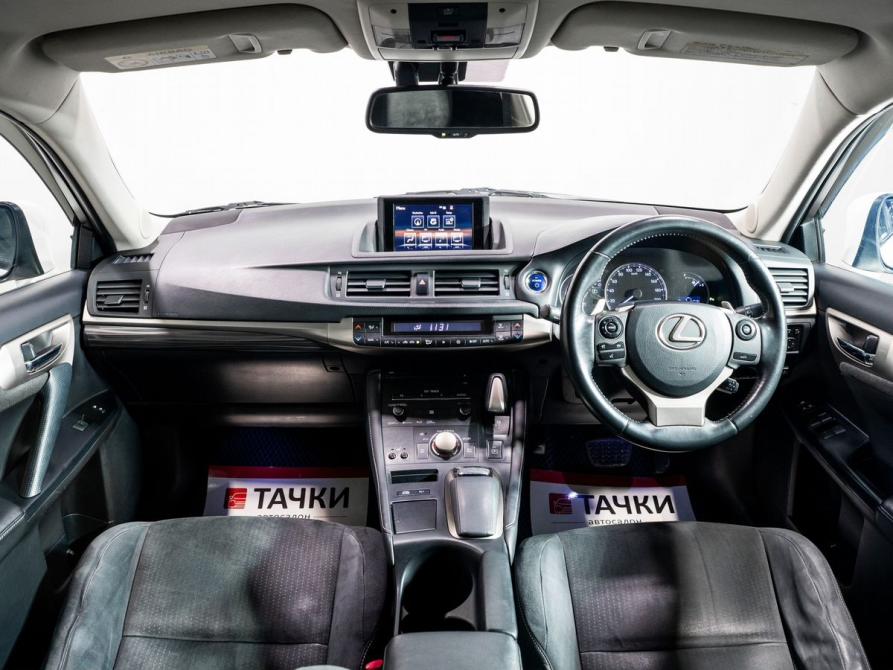 Lexus CT I Рестайлинг Чита  - изображение 7