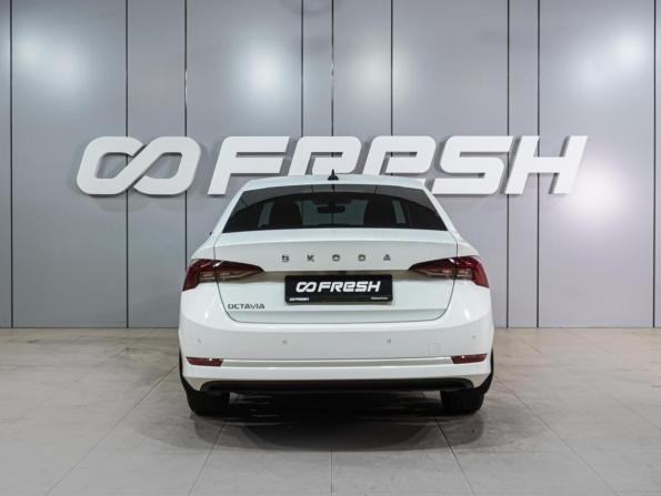 Skoda Octavia IV (A8) с пробегом 2021 года, цена 2 069 000 рублей, 173559 км, лифтбек, Автокод Объявления