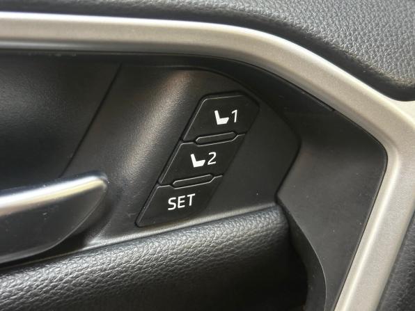 Toyota RAV4 V (XA50) с пробегом 2019 года, цена 2 890 000 рублей, 184983 км, внедорожник, Автокод Объявления