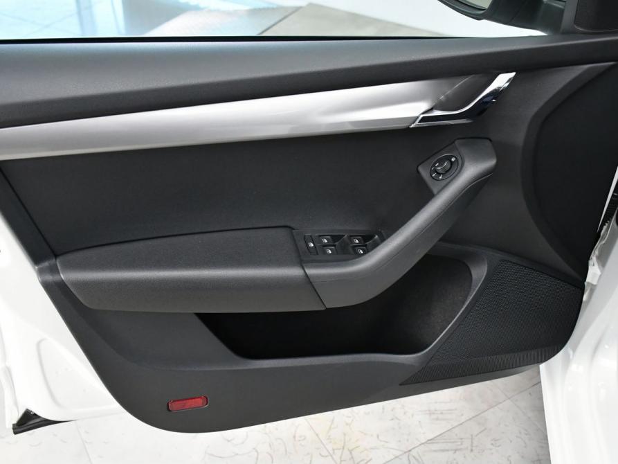 Skoda Octavia III (A7) Рестайлинг Новосибирск  - изображение 17