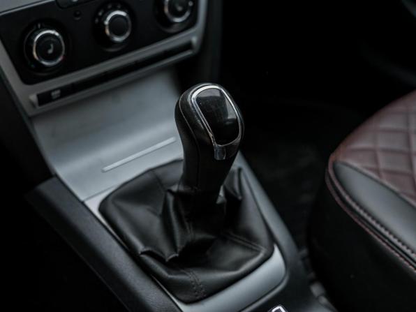 Skoda Octavia II (A5) Рестайлинг с пробегом 2012 года, цена 749 000 рублей, 156517 км, лифтбек, Автокод Объявления