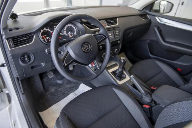 Skoda Octavia III (A7) Рестайлинг с пробегом 2019 года, цена 2 240 000 рублей, 159486 км, лифтбек, Автокод Объявления