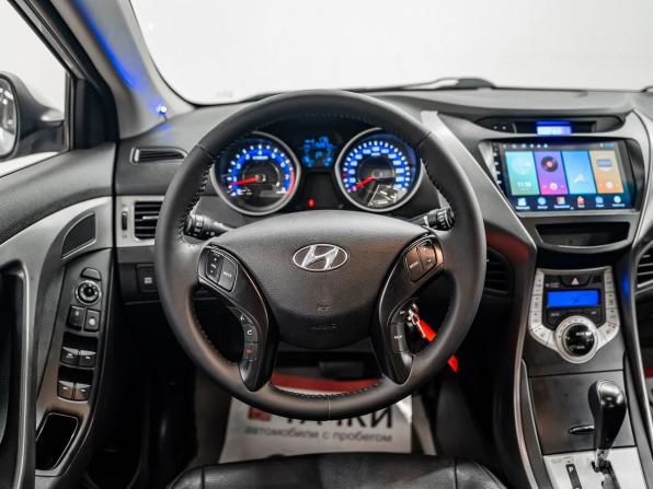 Hyundai Avante V с пробегом 2011 года, цена 1 050 000 рублей, 115267 км, седан, Автокод Объявления
