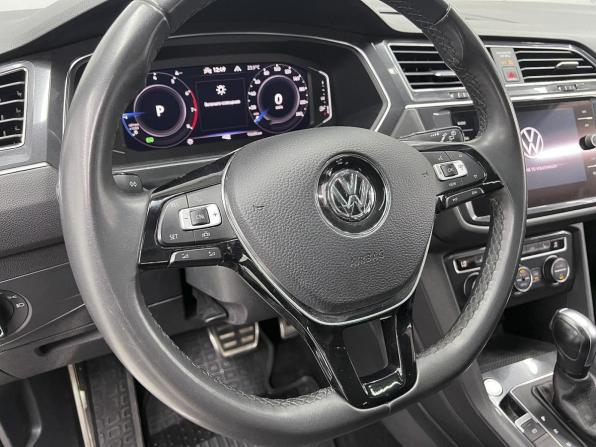 Volkswagen Tiguan II с пробегом 2021 года, цена 3 149 000 рублей, 93685 км, внедорожник, Автокод Объявления