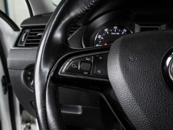 Skoda Octavia III (A7) с пробегом 2016 года, цена 1 319 000 рублей, 246814 км, лифтбек, Автокод Объявления