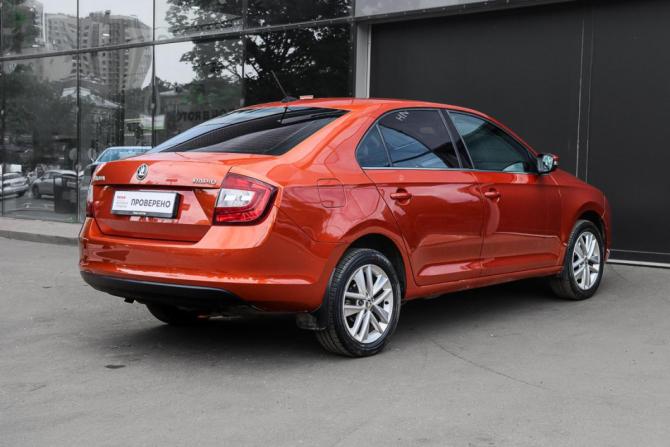 Skoda Rapid I Рестайлинг с пробегом 2017 года, цена 1 280 000 рублей, 87507 км, лифтбек, Автокод Объявления