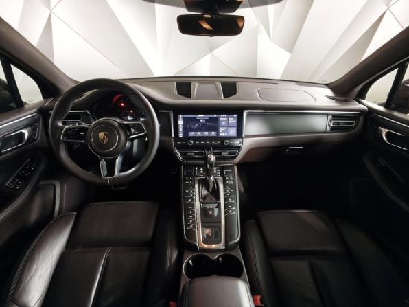 Porsche Macan I Рестайлинг с пробегом 2019 года, цена 5 165 150 рублей, 48514 км, внедорожник, Автокод Объявления