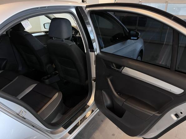 Skoda Rapid I Рестайлинг с пробегом 2019 года, цена 1 035 000 рублей, 223072 км, лифтбек, Автокод Объявления