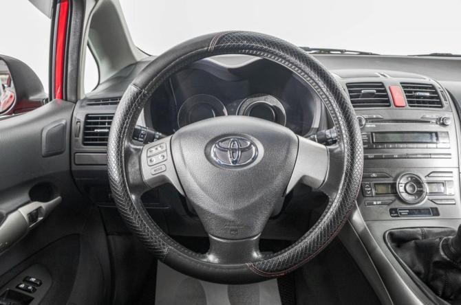 Toyota Auris I с пробегом 2008 года, цена 649 000 рублей, 203800 км, хэтчбек, Автокод Объявления