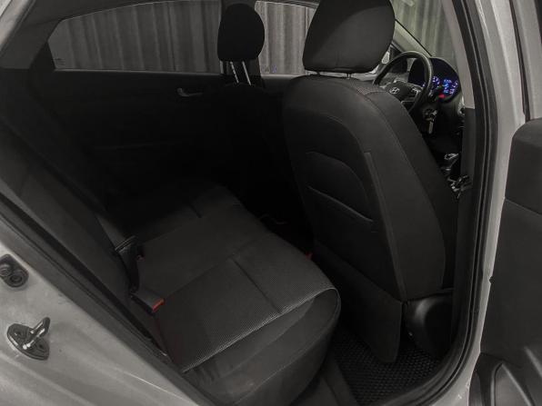 Hyundai Solaris II с пробегом 2018 года, цена 895 000 рублей, 226000 км, седан, Автокод Объявления
