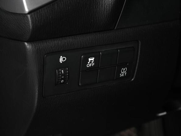Mazda 3 III (BM) Рестайлинг с пробегом 2016 года, цена 1 429 000 рублей, 135834 км, седан, Автокод Объявления