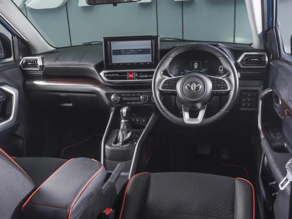 Toyota Raize I с пробегом 2020 года, цена 1 765 000 рублей, 65932 км, внедорожник, Автокод Объявления