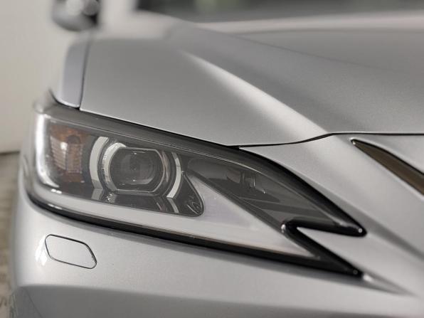 Lexus ES VII Рестайлинг с пробегом 2021 года, цена 4 555 000 рублей, 70321 км, седан, Автокод Объявления