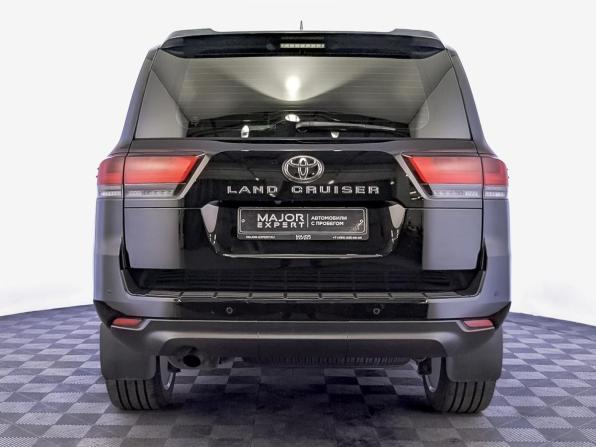 Toyota Land Cruiser 300 Series с пробегом 2022 года, цена 9 990 000 рублей, 57894 км, внедорожник, Автокод Объявления
